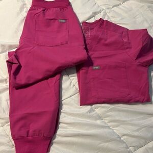 Figs scrubs set
